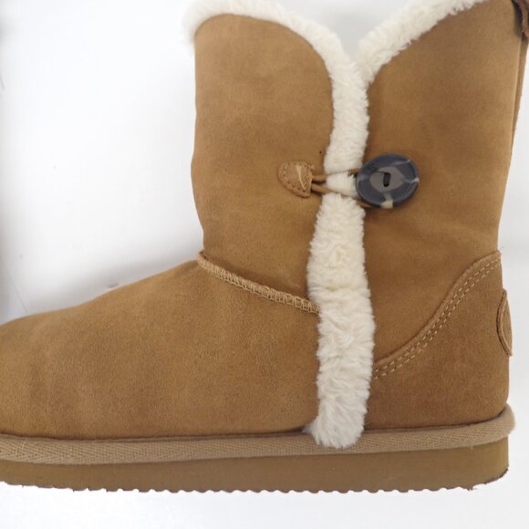 American Eagle suede boots with faux shearling lining. - Picture 3 of 9
